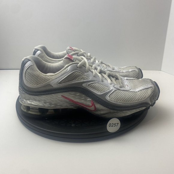 Nike Reax Run 5 Womens Size 9 407987-116 White Metallic Silver Running Shoes - Picture 1 of 8